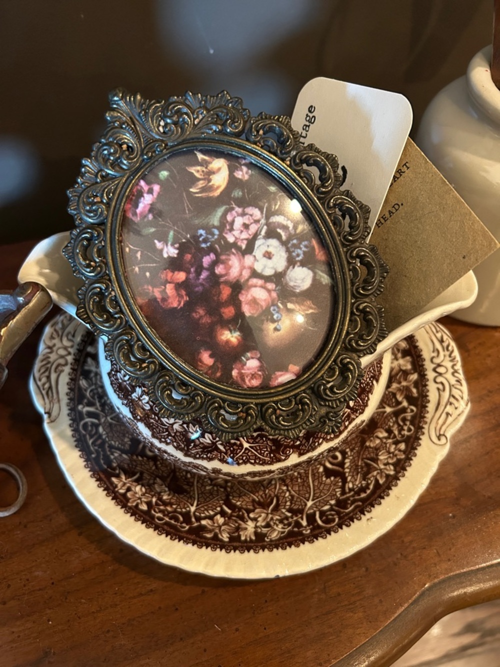Vintage Italian Brass Mini Convex Frame with Moody Floral Print - Picture 5 of 5